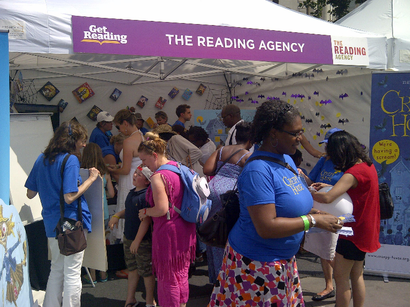 reading-agency-stand